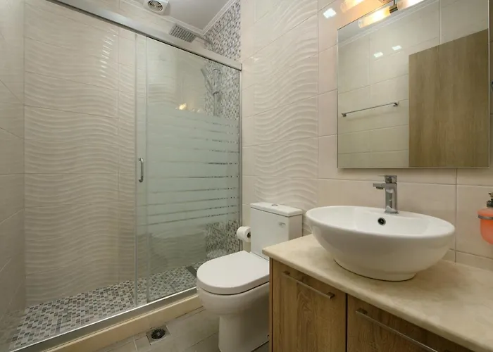 Boukari Appartement Mpoukaris